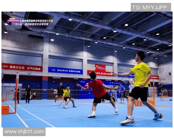 赛后分析:上海羽毛球队与北京羽毛球队的默契配合与战术对抗探讨 赛后分析:上海羽毛球队与北京羽毛球队的默契配合与战术对抗探讨
