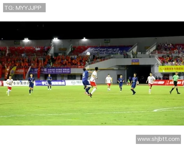 重庆排球队在大师赛中的团队协作展现出色值得赞赏