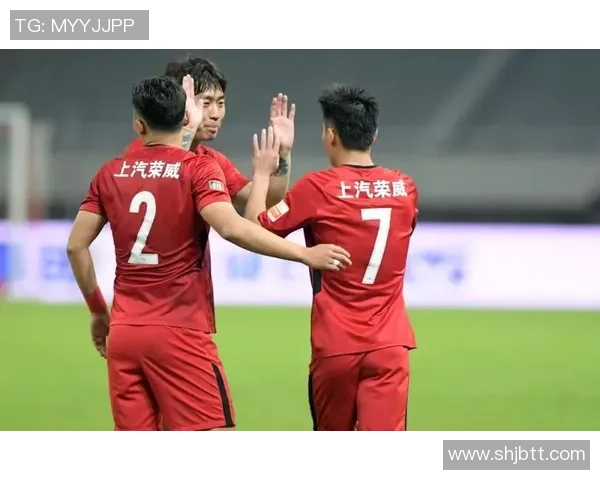 重庆篮球队以78分领跑精英赛积分榜展现强劲实力与团队合作精神 重庆篮球队以78分领跑精英赛积分榜展现强劲实力与团队合作精神