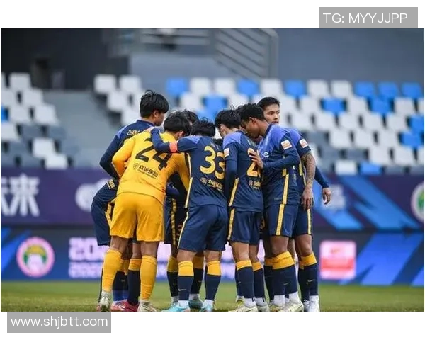 重庆足球队灵活性创新高引发热议助力球队崛起与发展