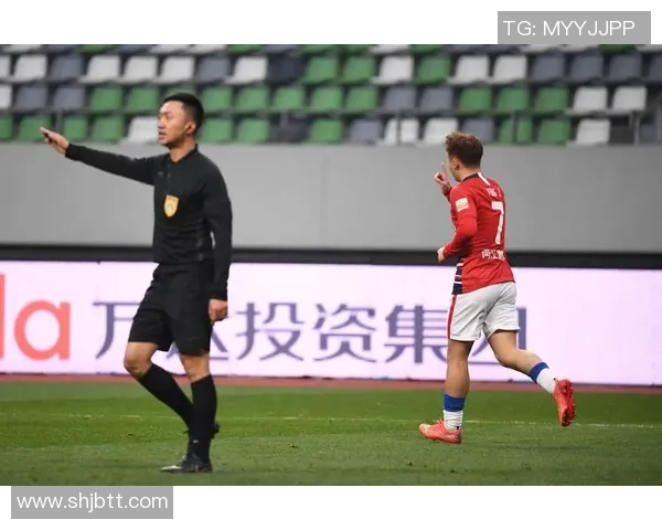 重庆足球队荣登足球速度排行榜第十位展现出色竞技实力