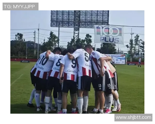 足球明星展示个性腰带风采的视频合集让你大开眼界